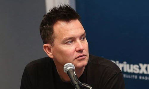 Mark Hoppus religion political views beliefs hobbies dating secrets